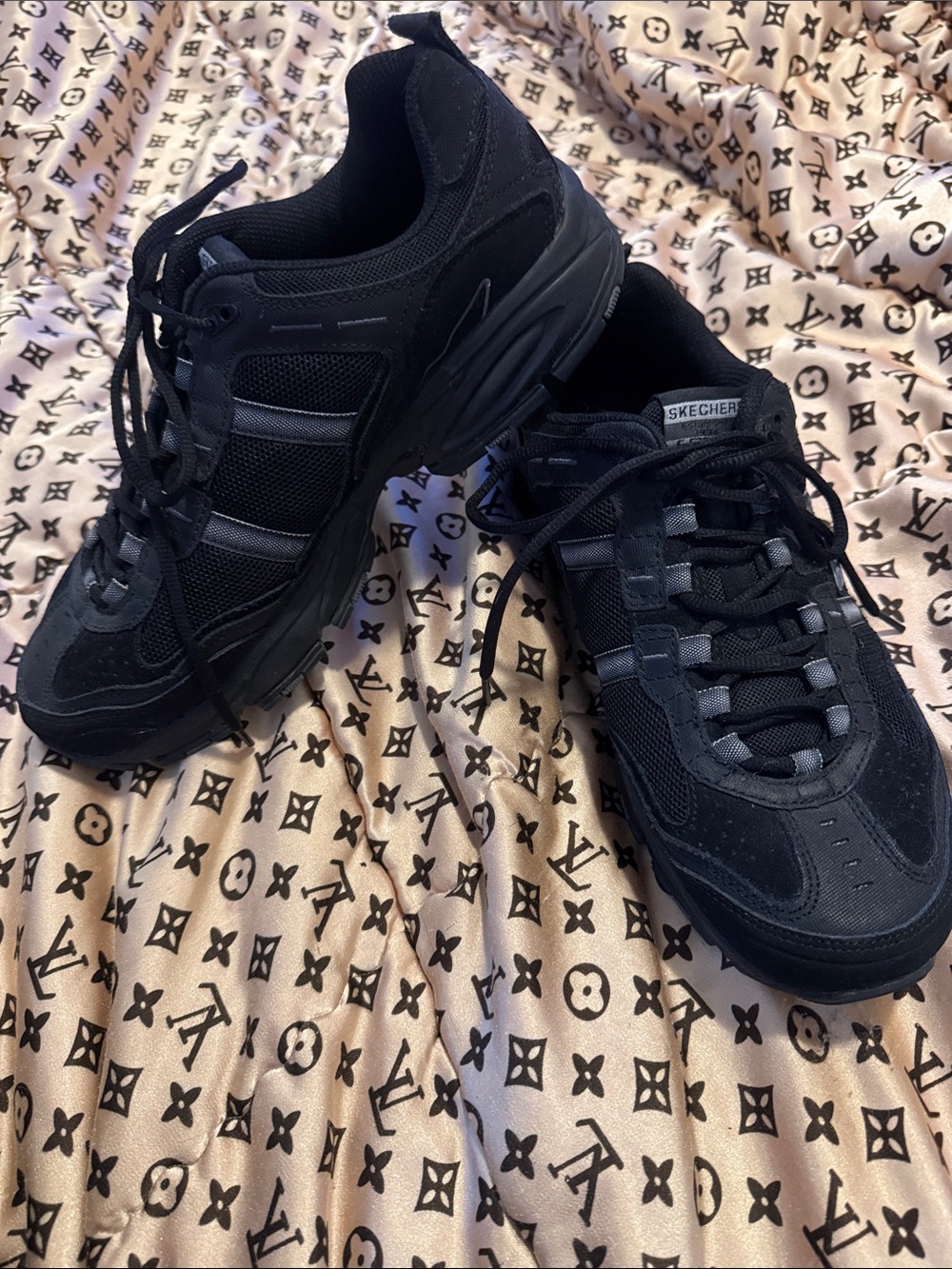 Skechers size 10 Men's Black Athletic Lace-Up Trainers